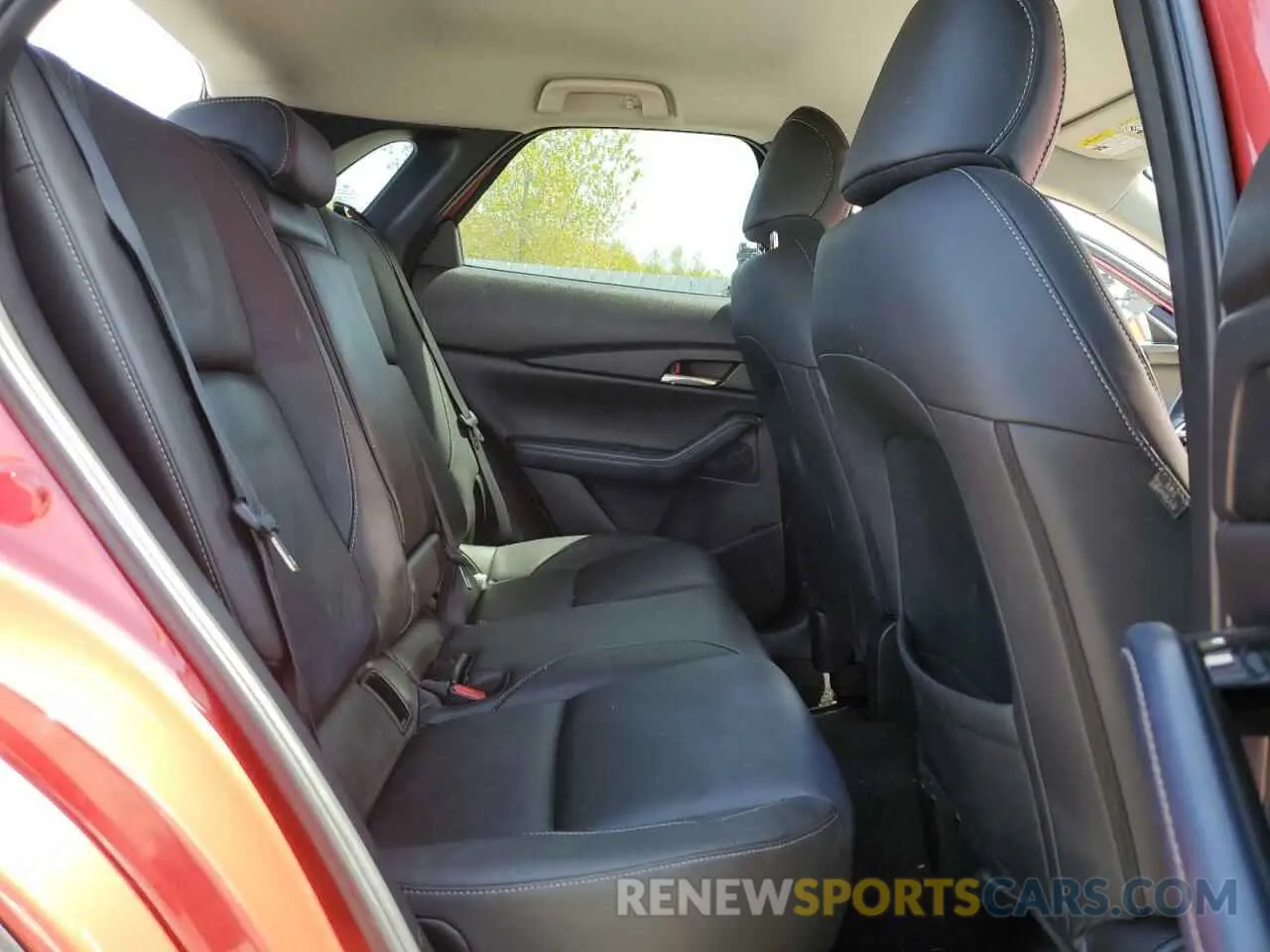 11 fotografías del automóvil dañado 3MVDMBDL5LM132094 MAZDA CX30 2020