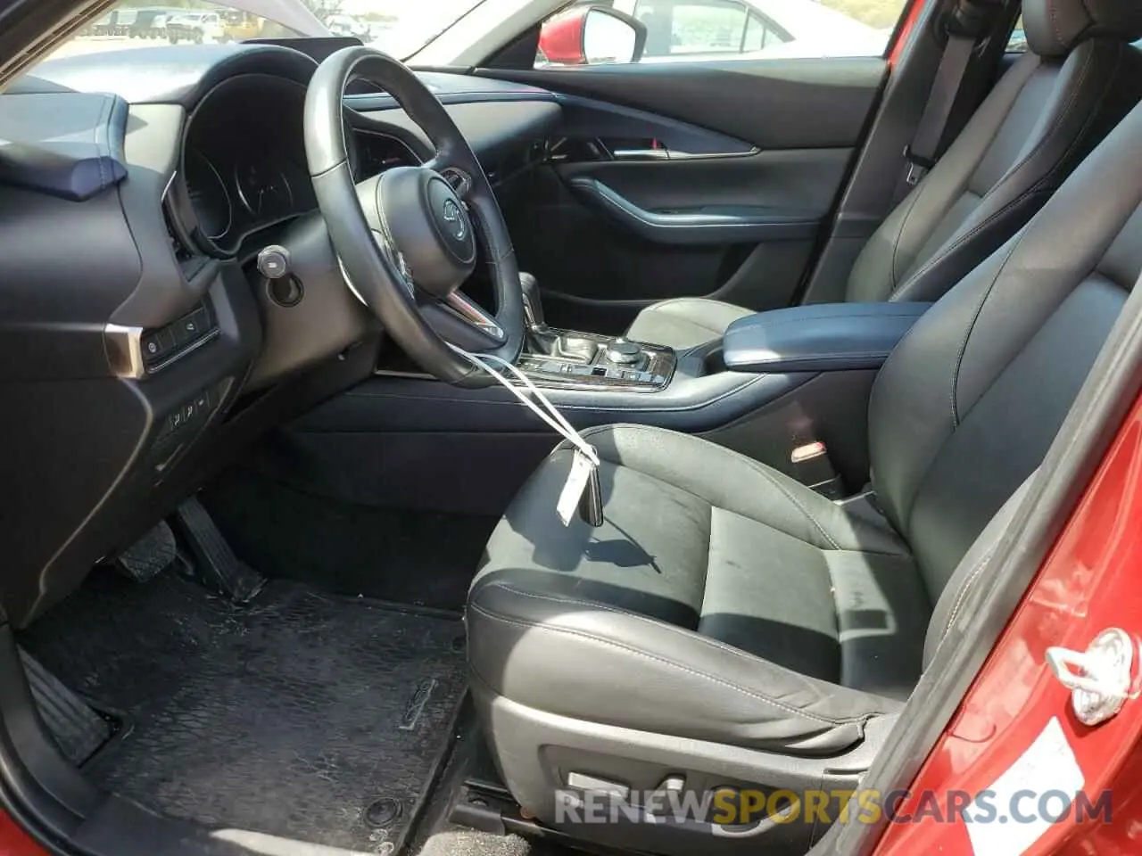 7 fotografías del automóvil dañado 3MVDMBDL5LM132094 MAZDA CX30 2020