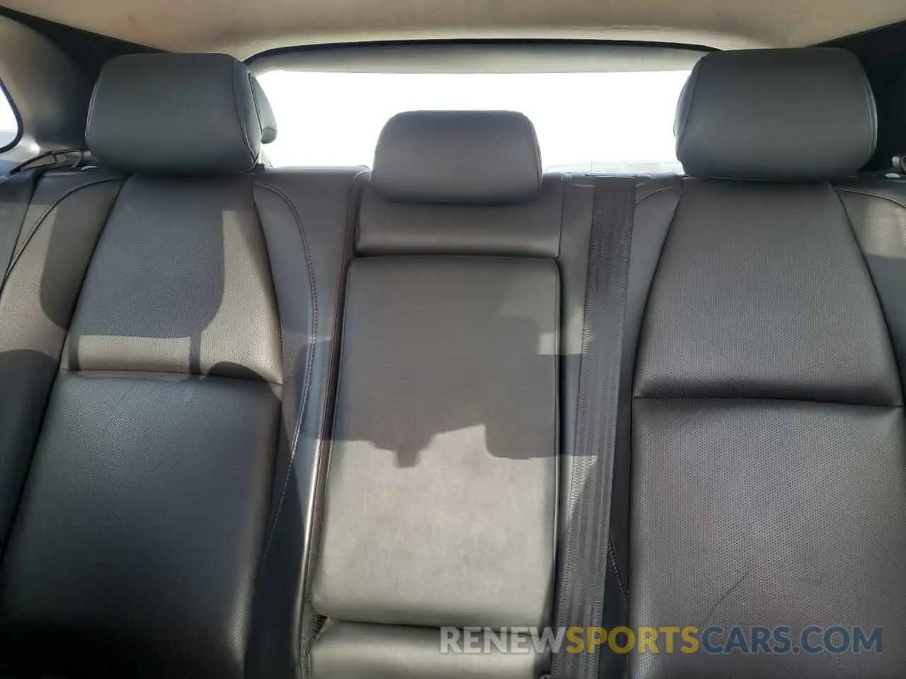 10 fotografías del automóvil dañado 3MVDMBEM0LM124055 MAZDA CX30 2020