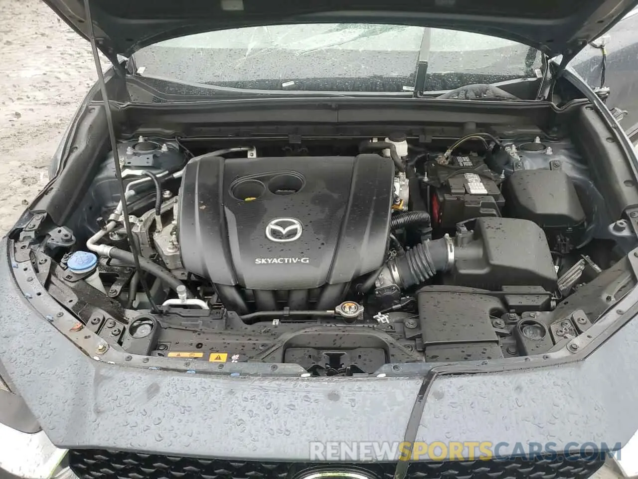 13 fotografías del automóvil dañado 3MVDMBEM7LM114168 MAZDA CX30 2020