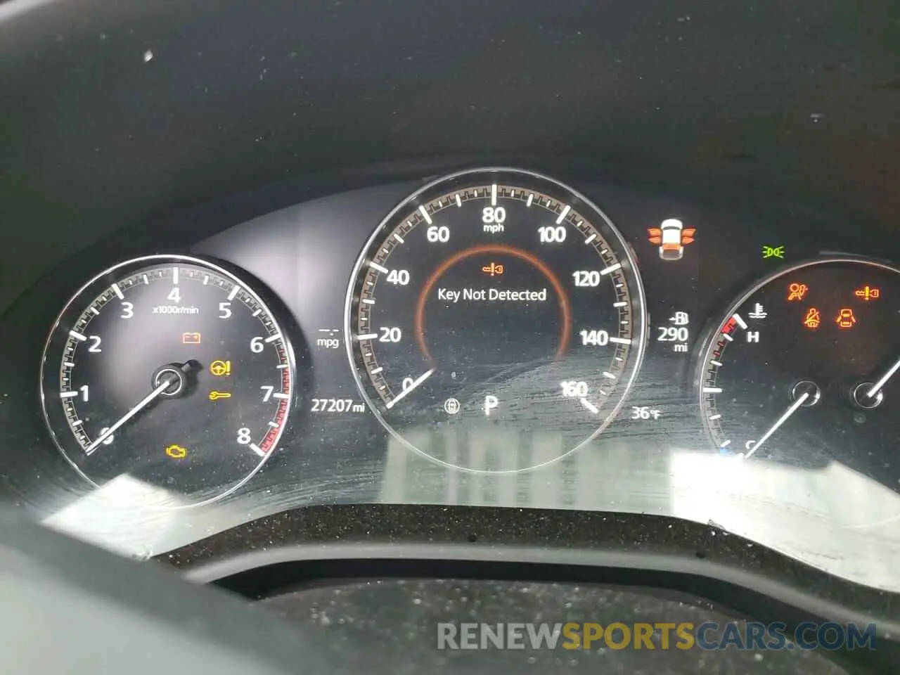 9 fotografías del automóvil dañado 3MVDMBEM9LM127150 MAZDA CX30 2020