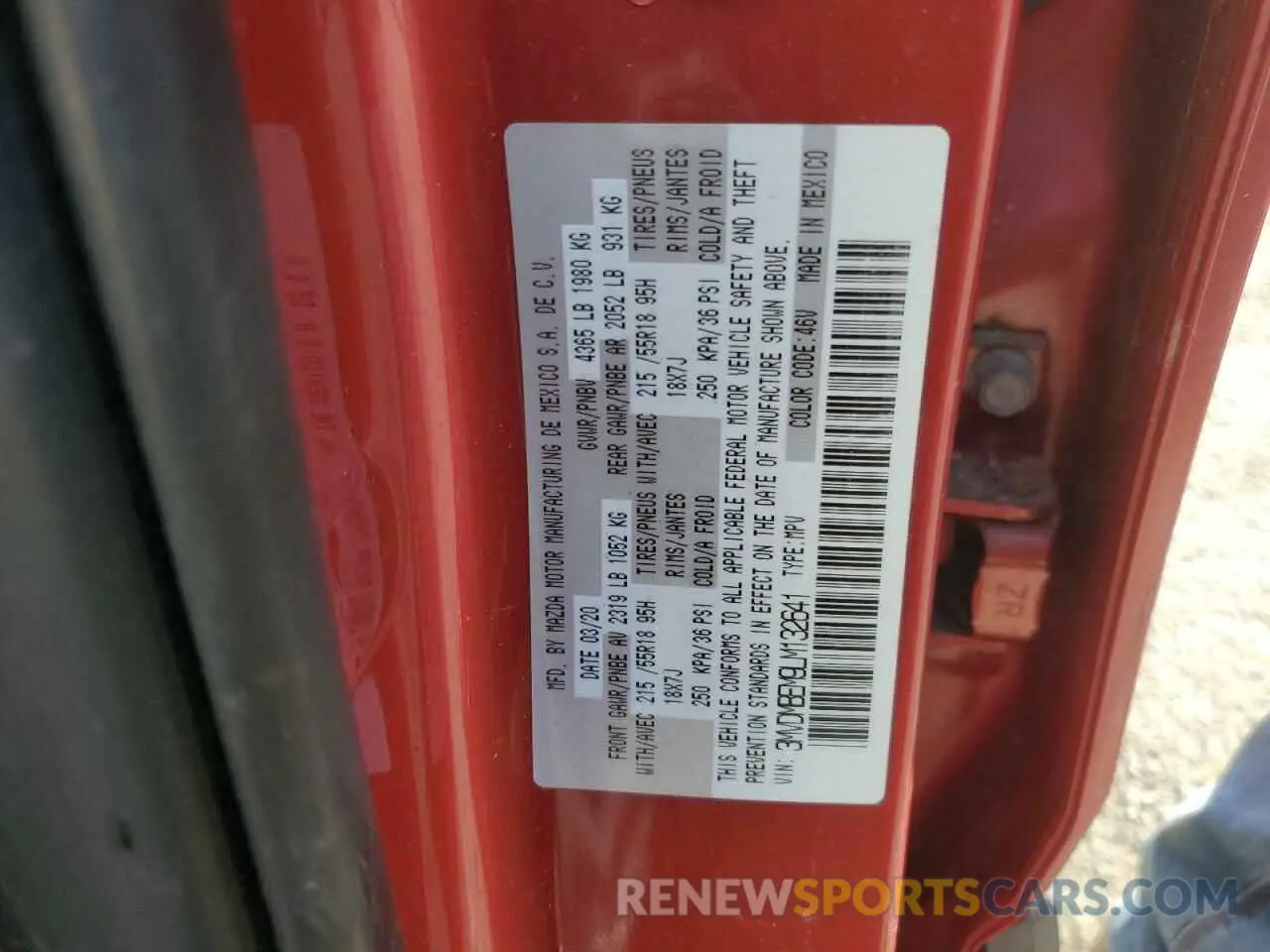 13 fotografías del automóvil dañado 3MVDMBEM9LM132641 MAZDA CX30 2020