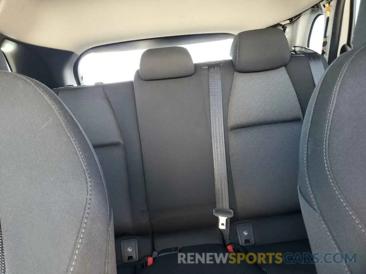 10 fotografías del automóvil dañado 3MVDMAAL5MM255409 MAZDA CX30 2021