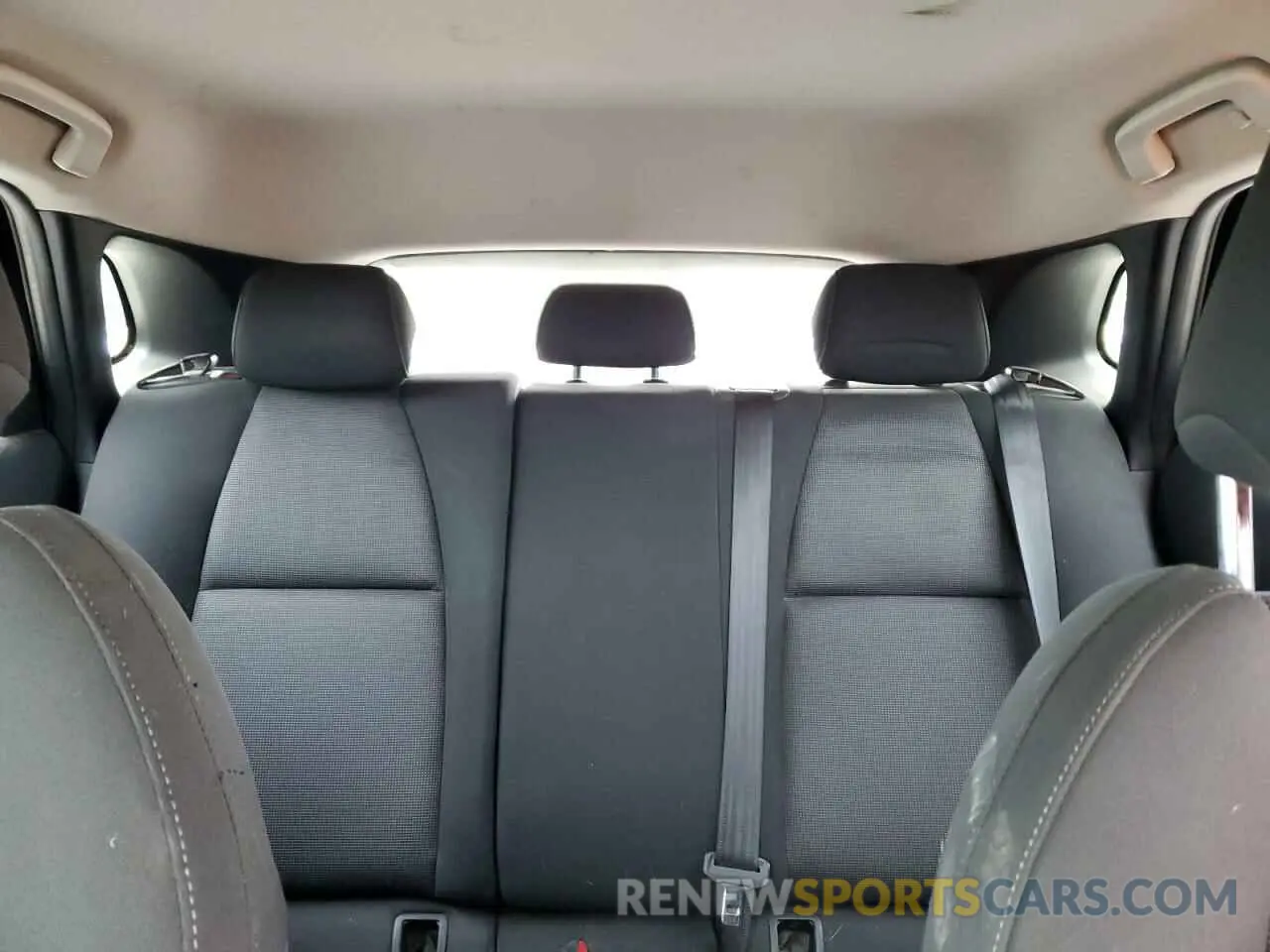 10 fotografías del automóvil dañado 3MVDMAAL5MM303863 MAZDA CX30 2021