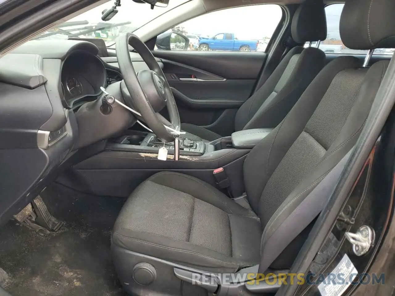 7 fotografías del automóvil dañado 3MVDMAAL5MM303863 MAZDA CX30 2021