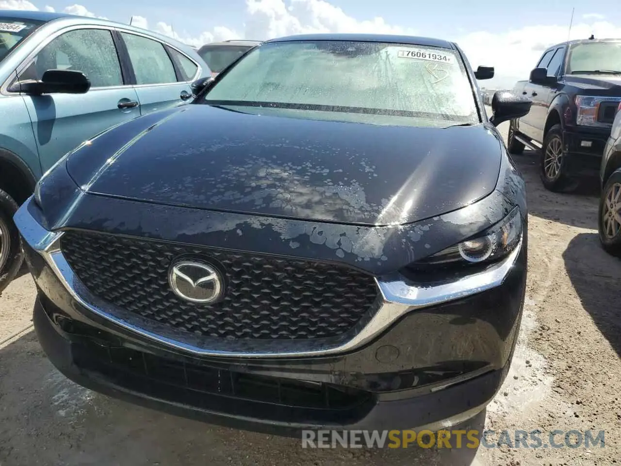 5 fotografías del automóvil dañado 3MVDMAAL6MM257511 MAZDA CX30 2021