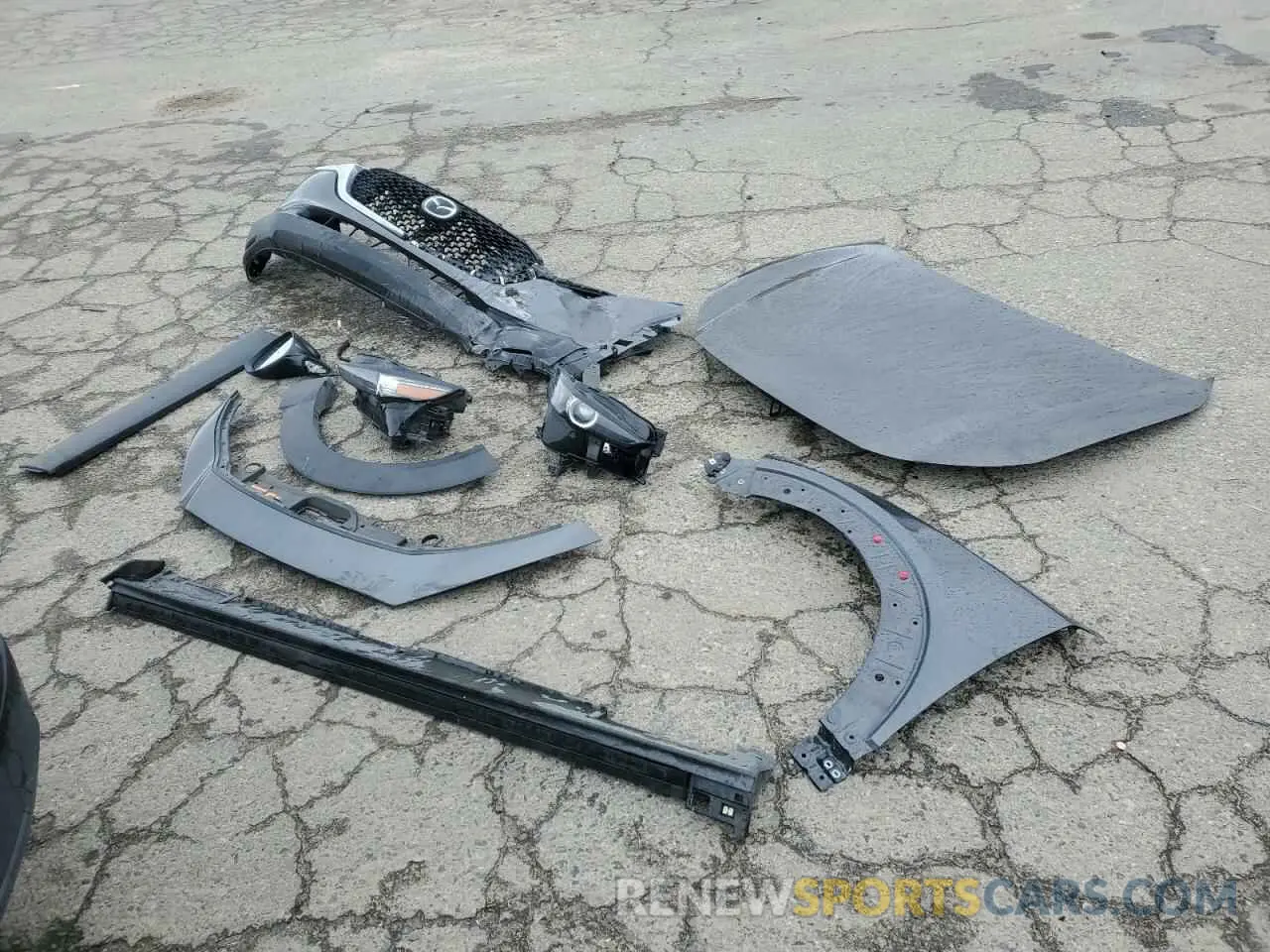 12 fotografías del automóvil dañado 3MVDMABL3MM220186 MAZDA CX30 2021