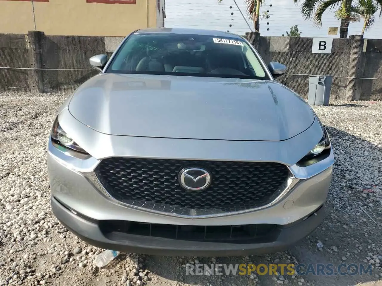 5 fotografías del automóvil dañado 3MVDMABL3MM272076 MAZDA CX30 2021