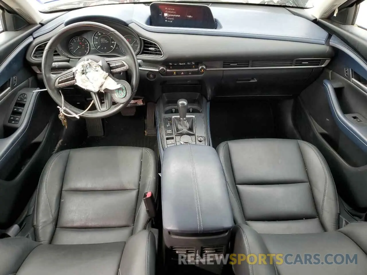 8 fotografías del automóvil dañado 3MVDMABL4MM257702 MAZDA CX30 2021