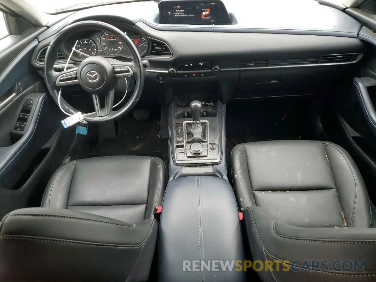 8 fotografías del automóvil dañado 3MVDMABL5MM213160 MAZDA CX30 2021