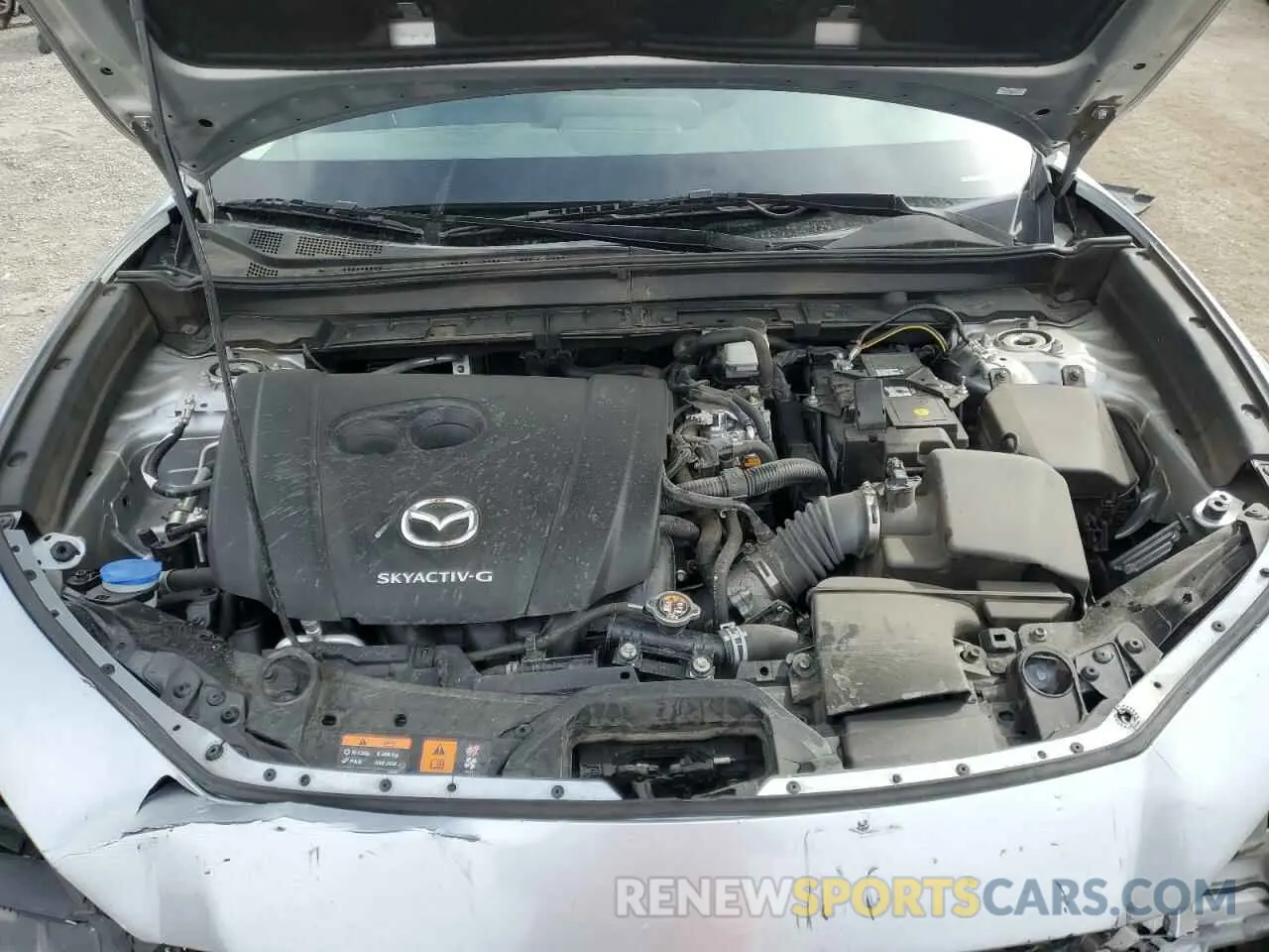 12 fotografías del automóvil dañado 3MVDMABLXMM256327 MAZDA CX30 2021