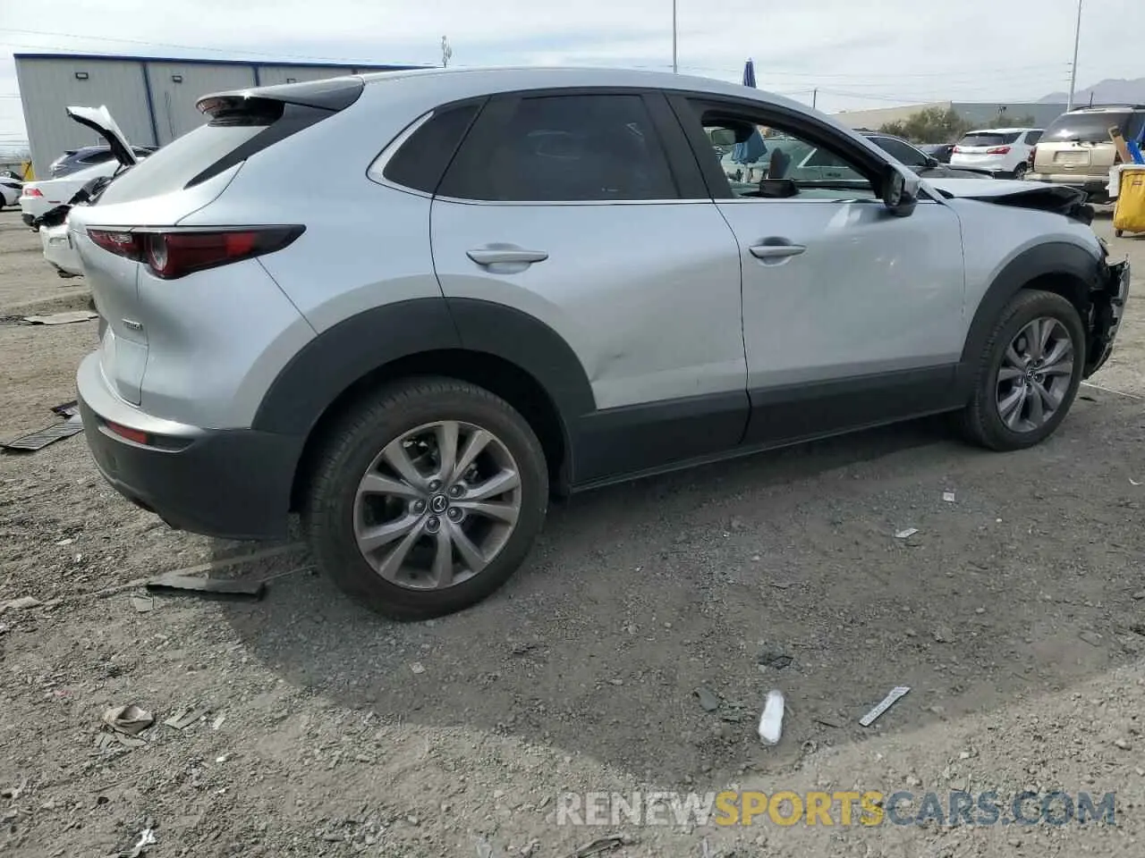 3 fotografías del automóvil dañado 3MVDMABLXMM256327 MAZDA CX30 2021