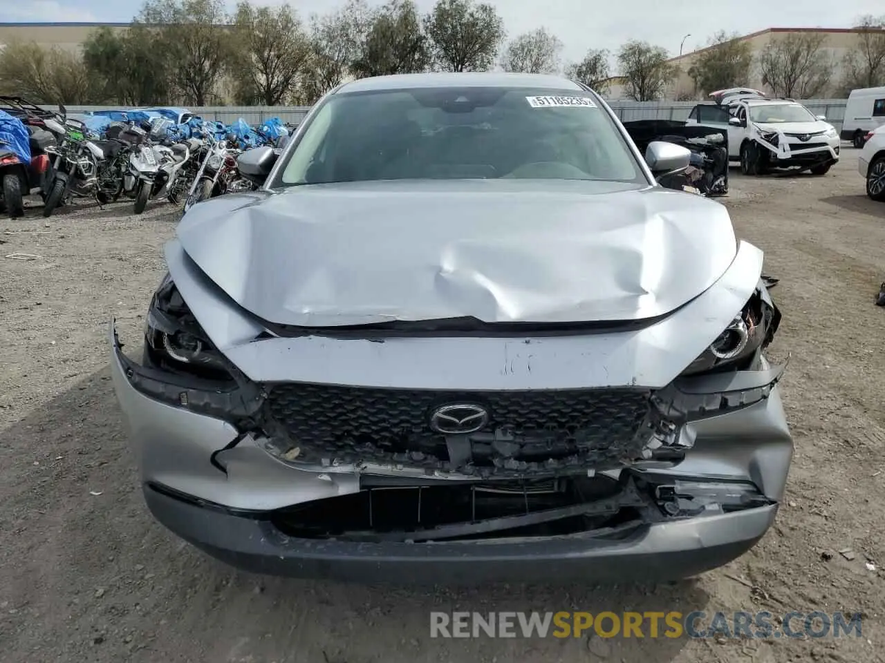 5 fotografías del automóvil dañado 3MVDMABLXMM256327 MAZDA CX30 2021