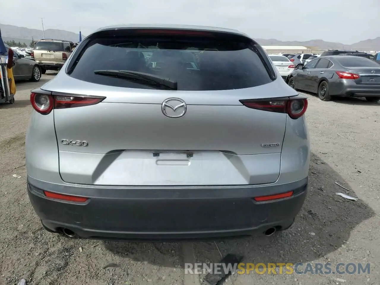 6 fotografías del automóvil dañado 3MVDMABLXMM256327 MAZDA CX30 2021