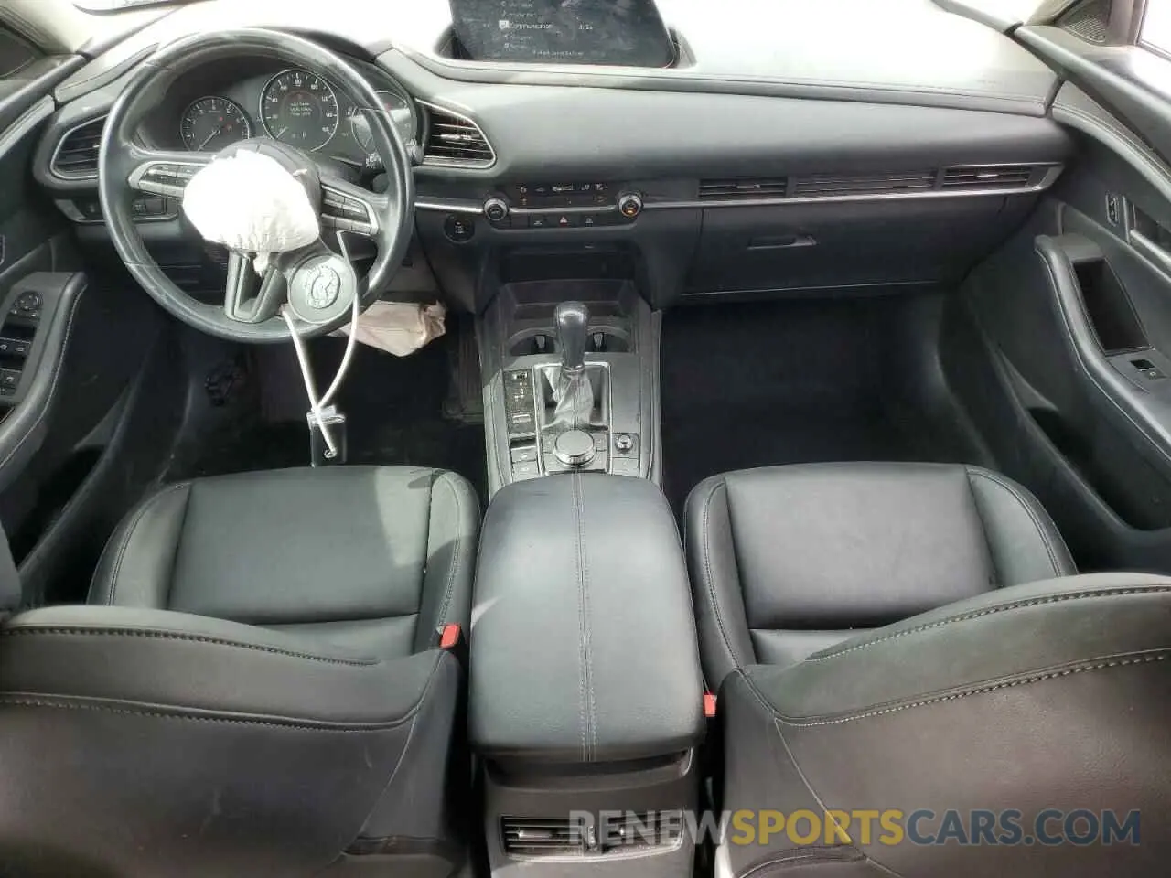 8 fotografías del automóvil dañado 3MVDMABLXMM256327 MAZDA CX30 2021