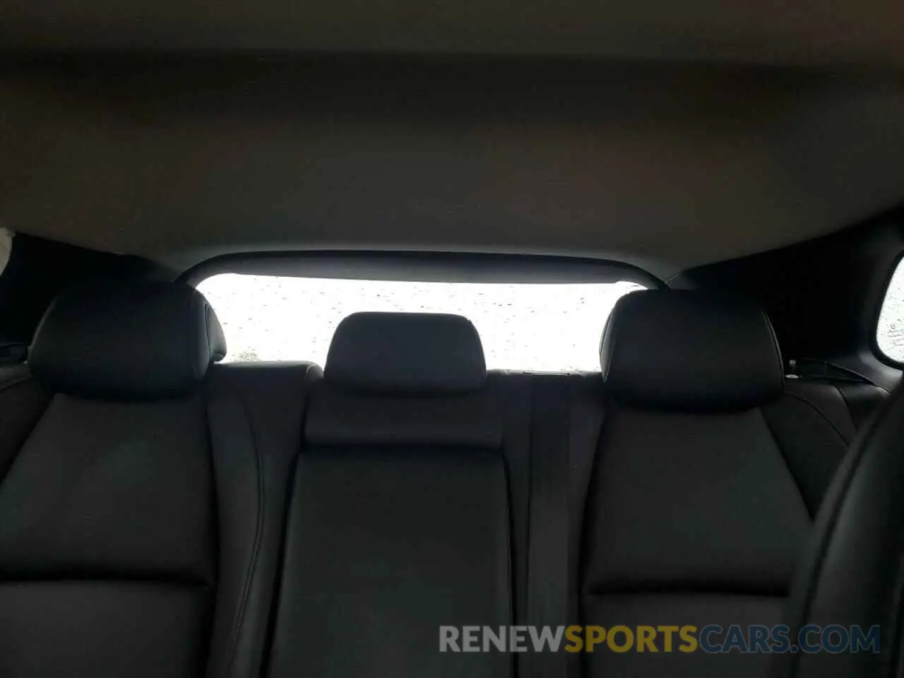 10 fotografías del automóvil dañado 3MVDMADL9MM203664 MAZDA CX30 2021