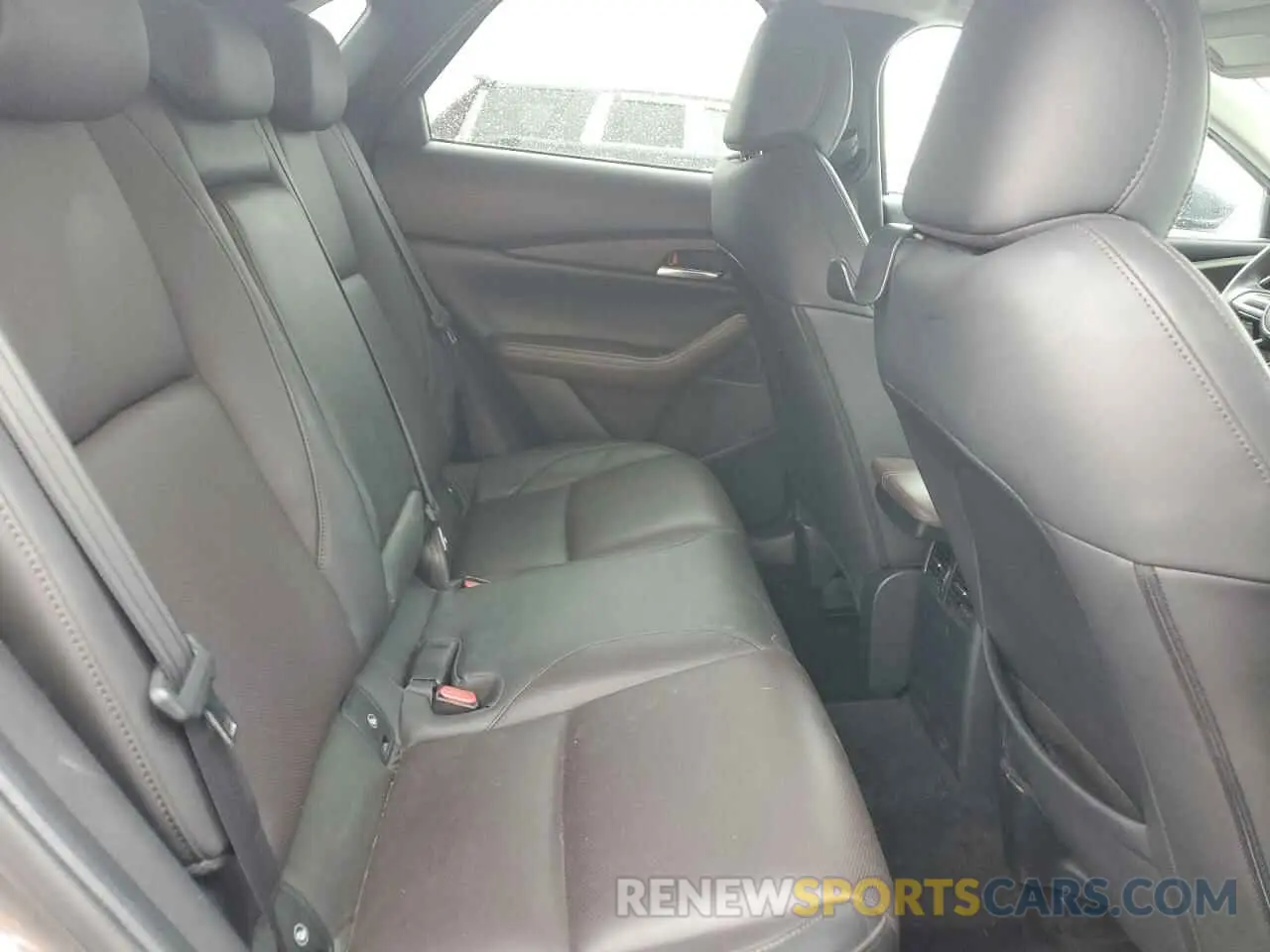 11 fotografías del automóvil dañado 3MVDMADL9MM203664 MAZDA CX30 2021