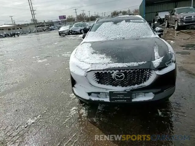 11 fotografías del automóvil dañado 3MVDMBAYXMM309787 MAZDA CX30 2021