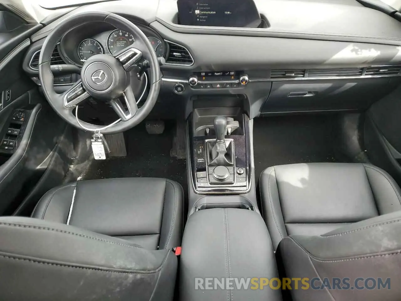 8 fotografías del automóvil dañado 3MVDMBAYXMM309787 MAZDA CX30 2021