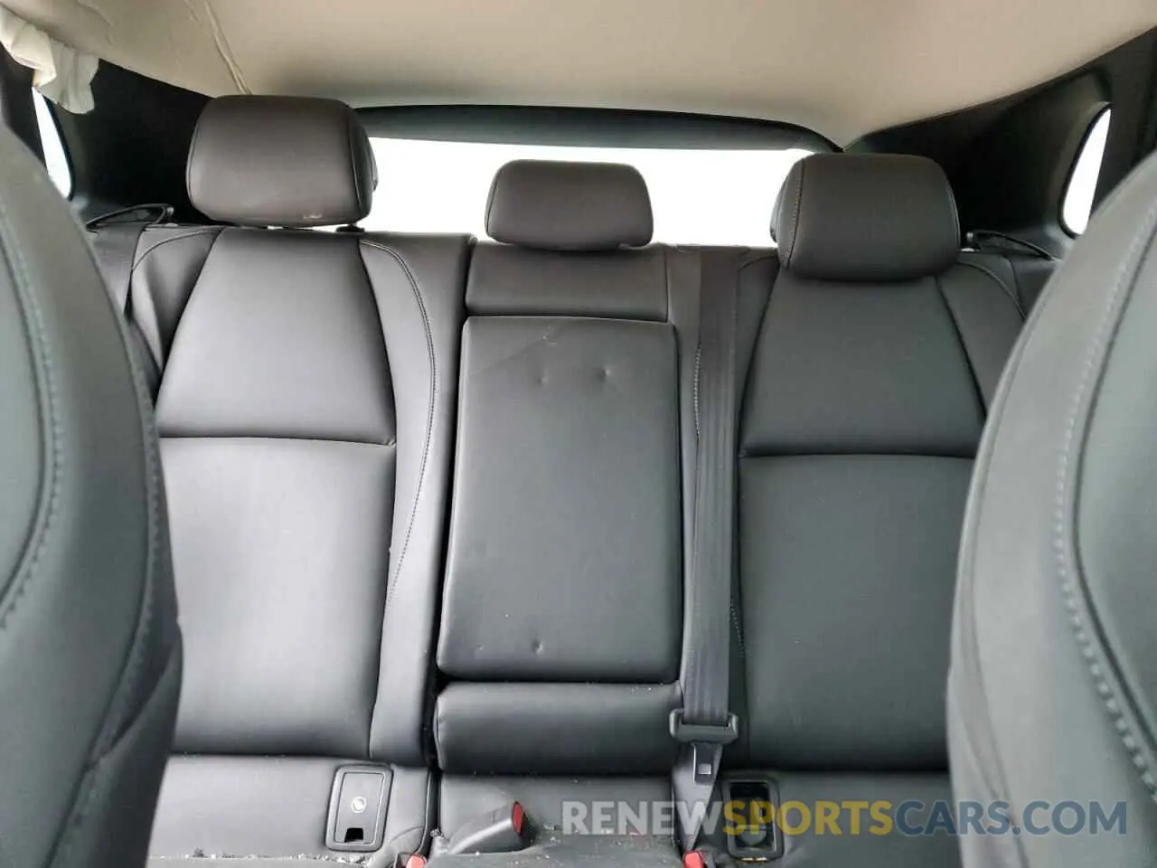 10 fotografías del automóvil dañado 3MVDMBAYXMM314228 MAZDA CX30 2021