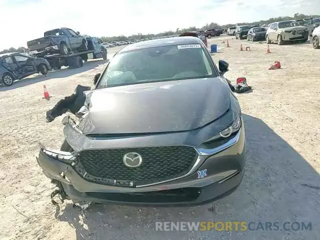 11 fotografías del automóvil dañado 3MVDMBBL4MM305687 MAZDA CX30 2021