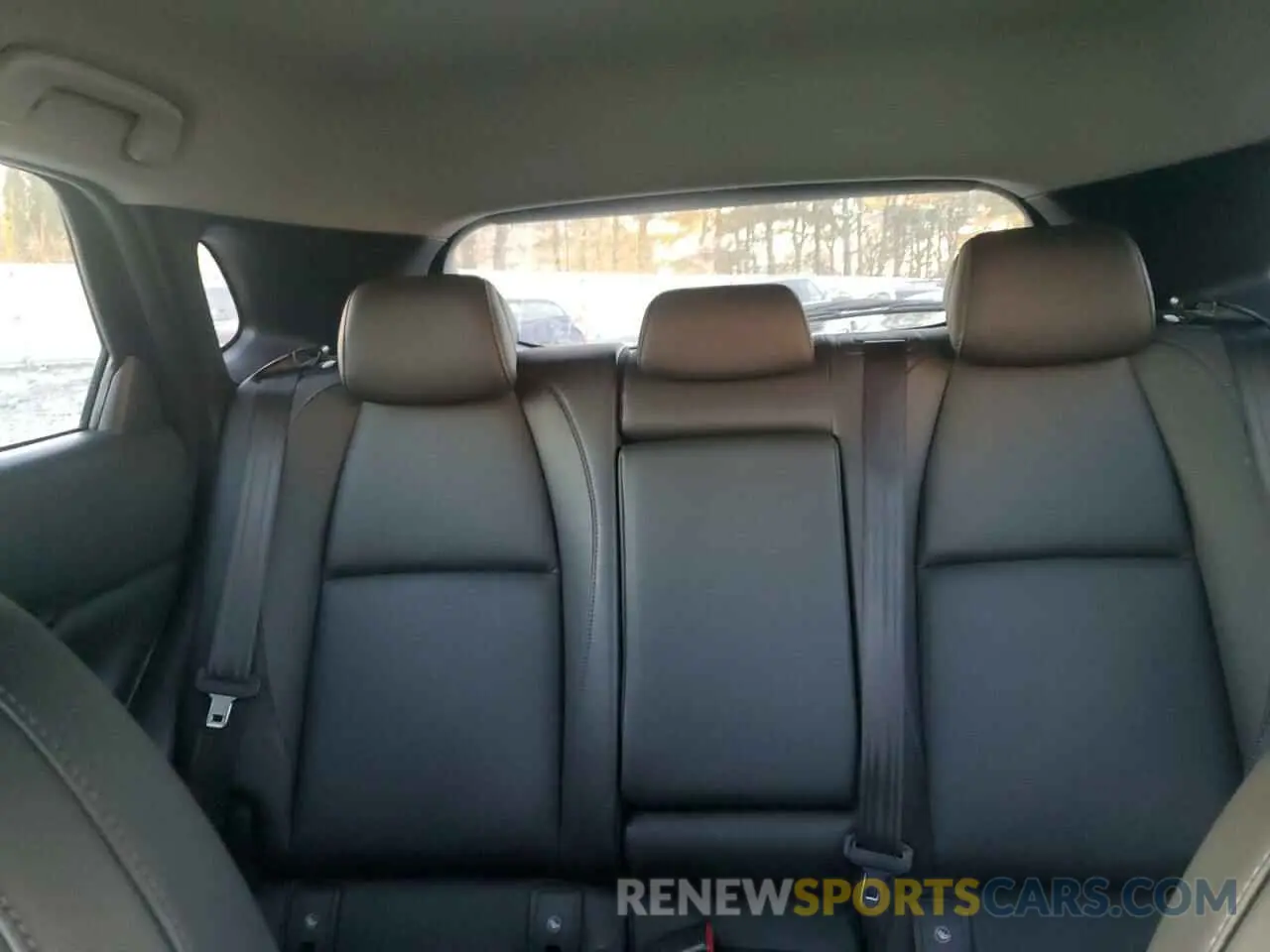 10 fotografías del automóvil dañado 3MVDMBBL8MM313064 MAZDA CX30 2021