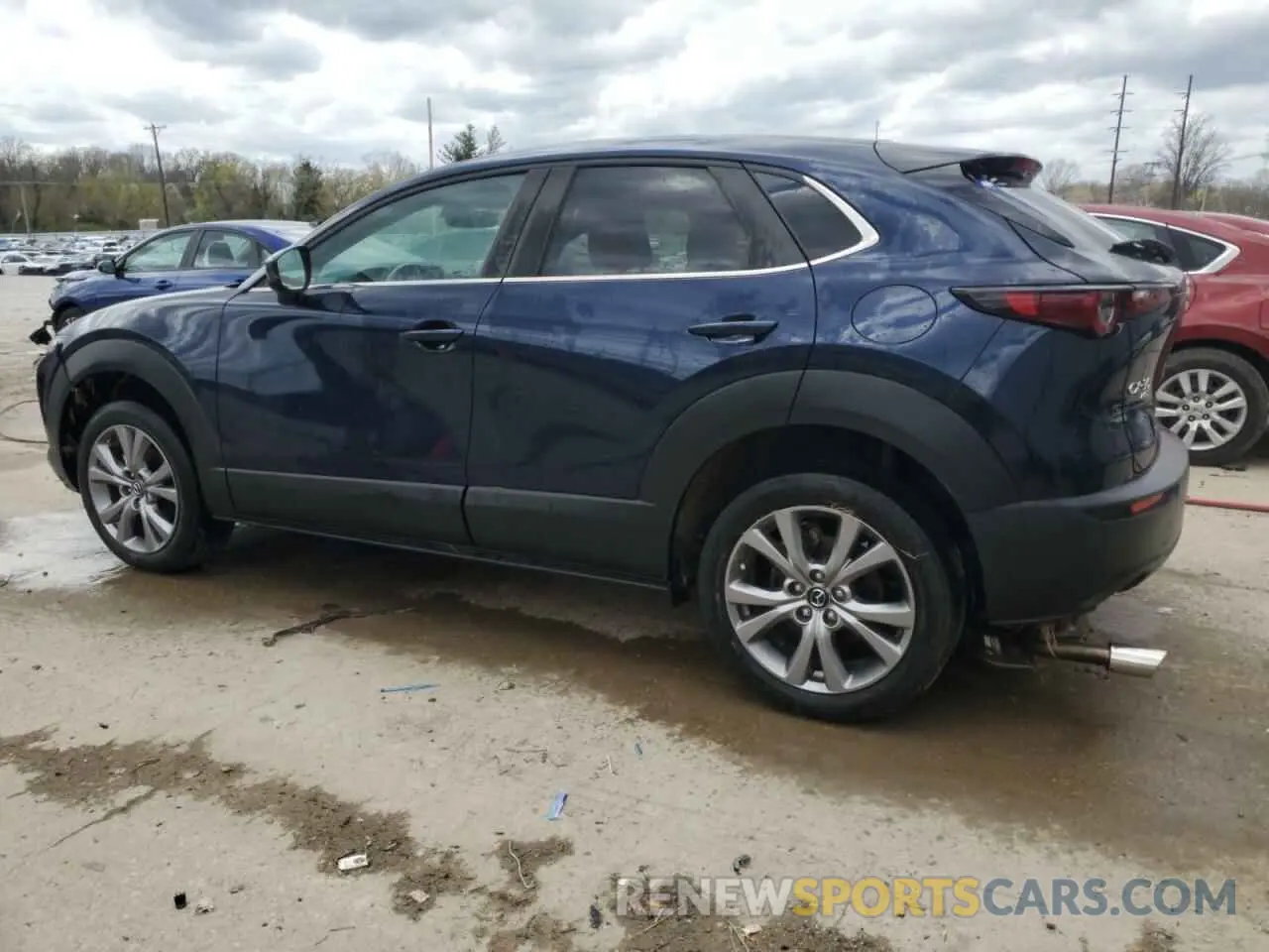 2 fotografías del automóvil dañado 3MVDMBBLXMM219719 MAZDA CX30 2021