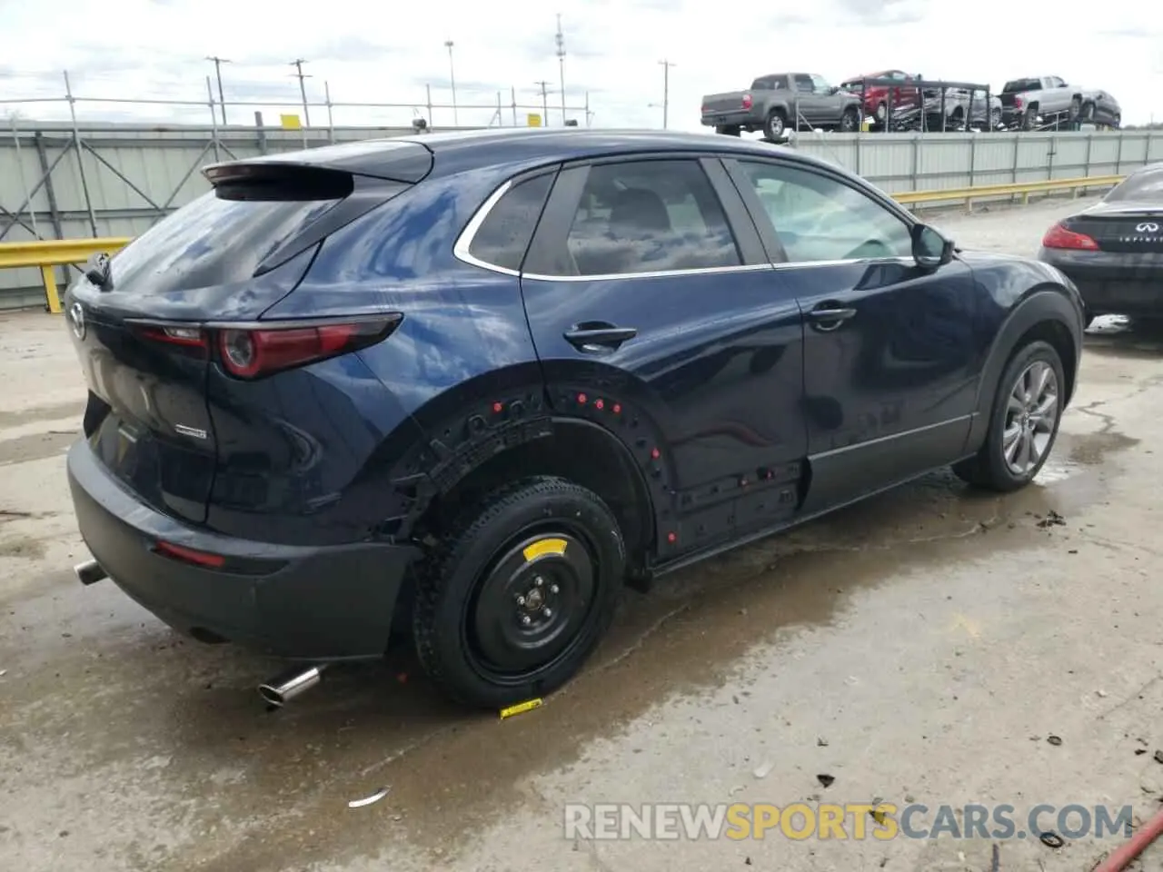 3 fotografías del automóvil dañado 3MVDMBBLXMM219719 MAZDA CX30 2021