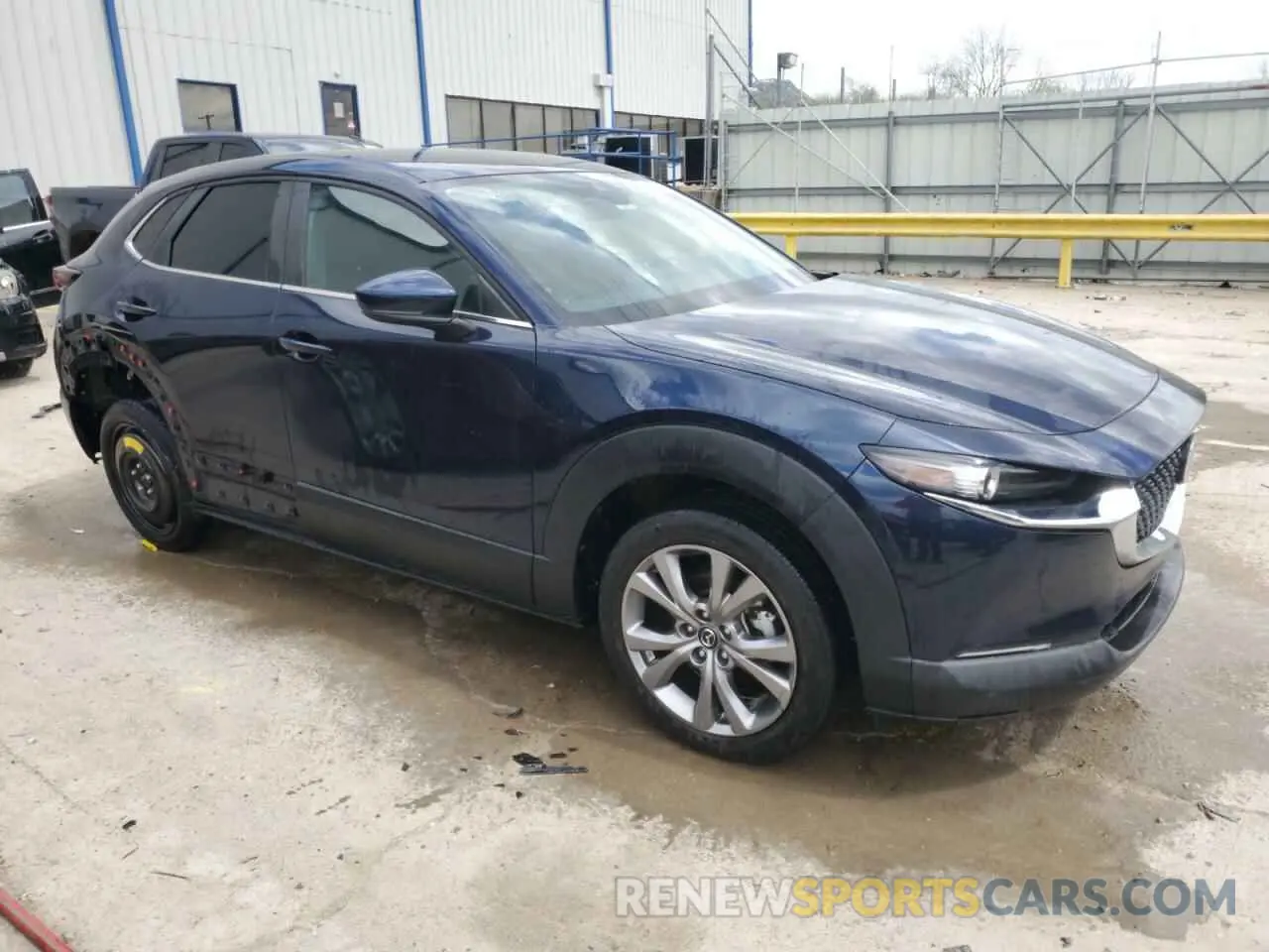 4 fotografías del automóvil dañado 3MVDMBBLXMM219719 MAZDA CX30 2021