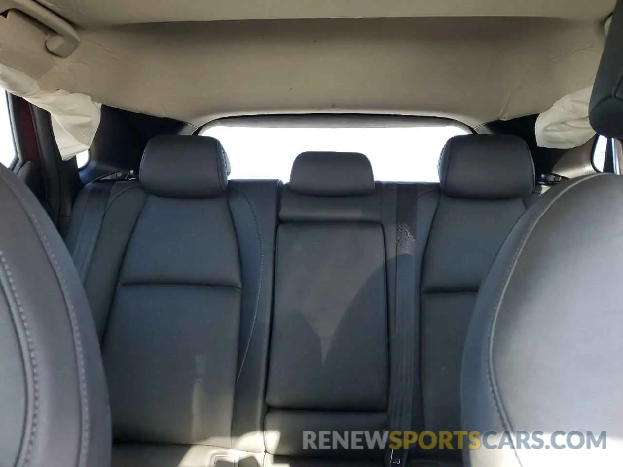 10 fotografías del automóvil dañado 3MVDMBCL1MM303247 MAZDA CX30 2021