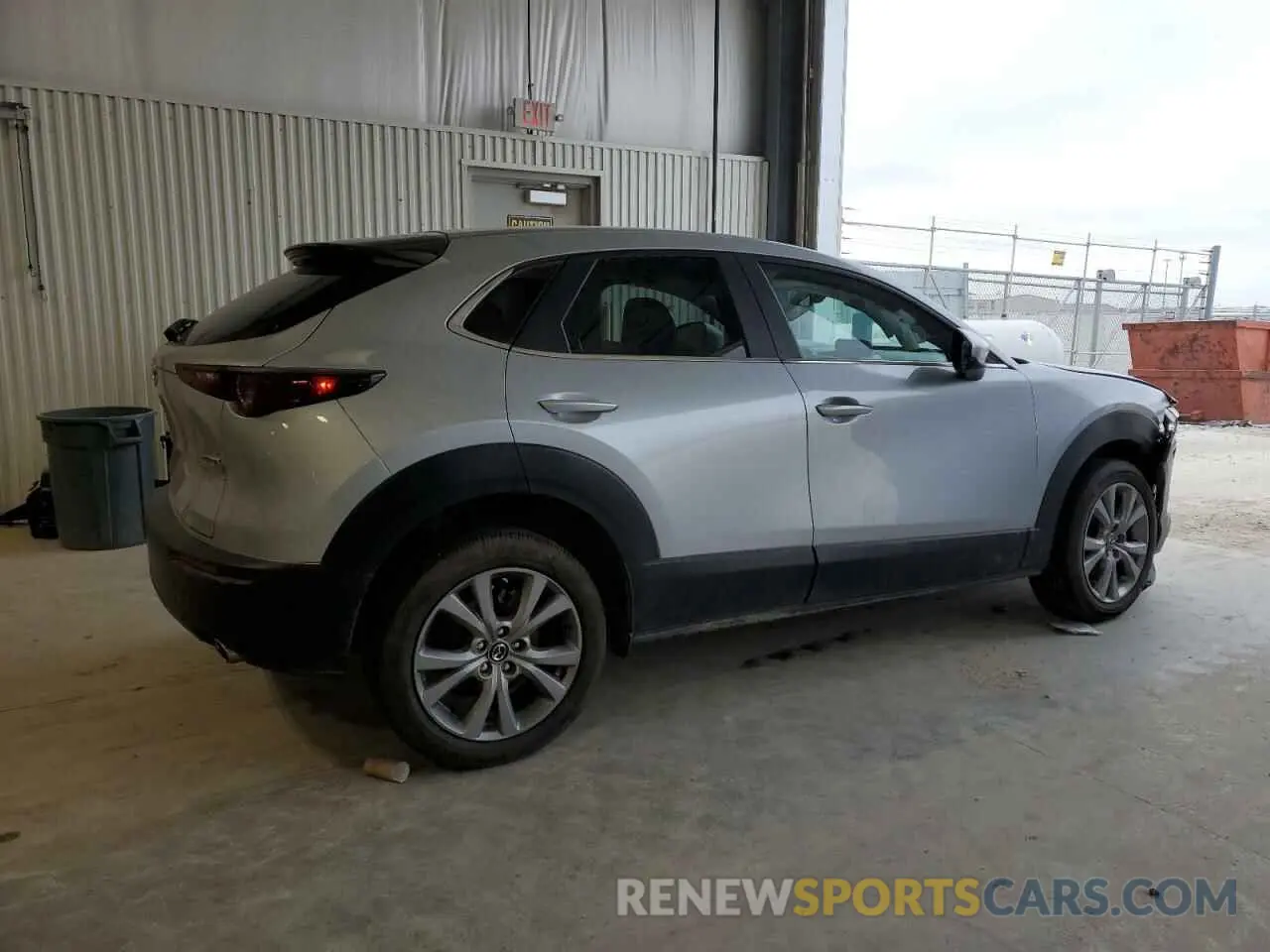 3 fotografías del automóvil dañado 3MVDMBCL5MM271404 MAZDA CX30 2021