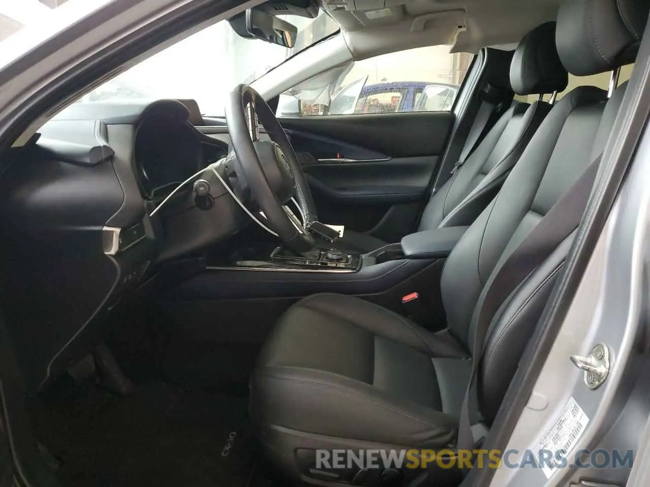 7 fotografías del automóvil dañado 3MVDMBCL5MM271404 MAZDA CX30 2021