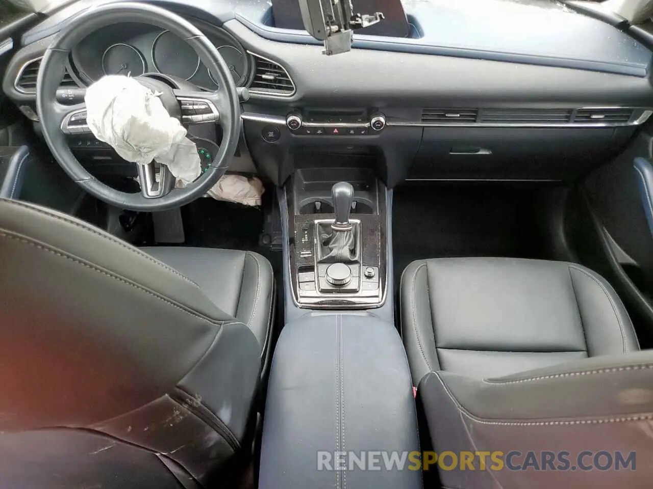 8 fotografías del automóvil dañado 3MVDMBCL6MM226892 MAZDA CX30 2021