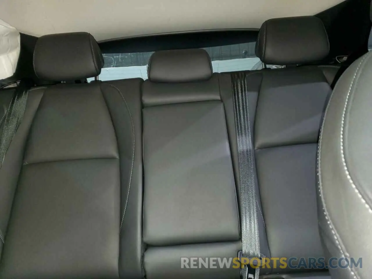 10 fotografías del automóvil dañado 3MVDMBCLXMM272483 MAZDA CX30 2021