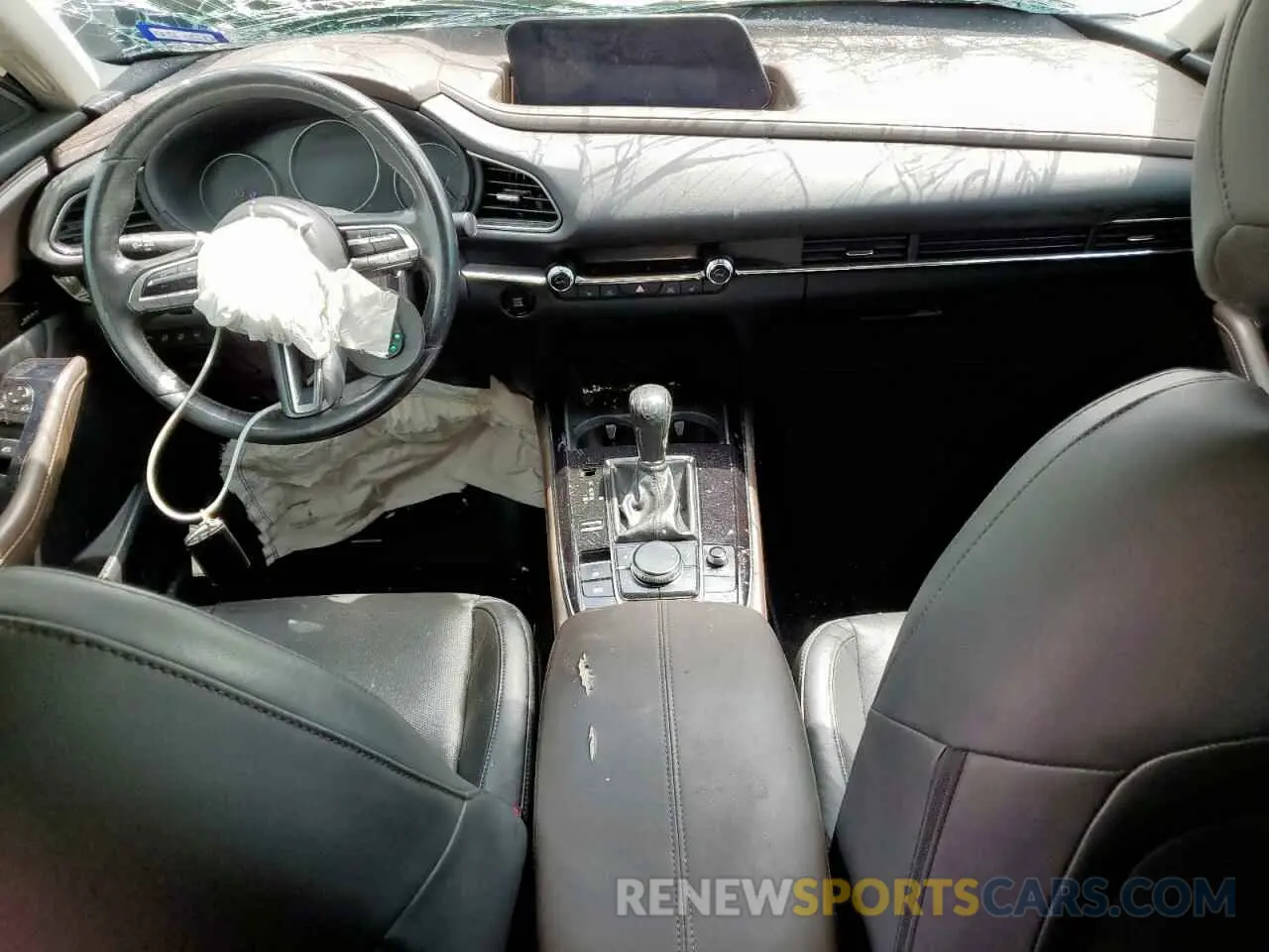 8 fotografías del automóvil dañado 3MVDMBDL5MM305162 MAZDA CX30 2021