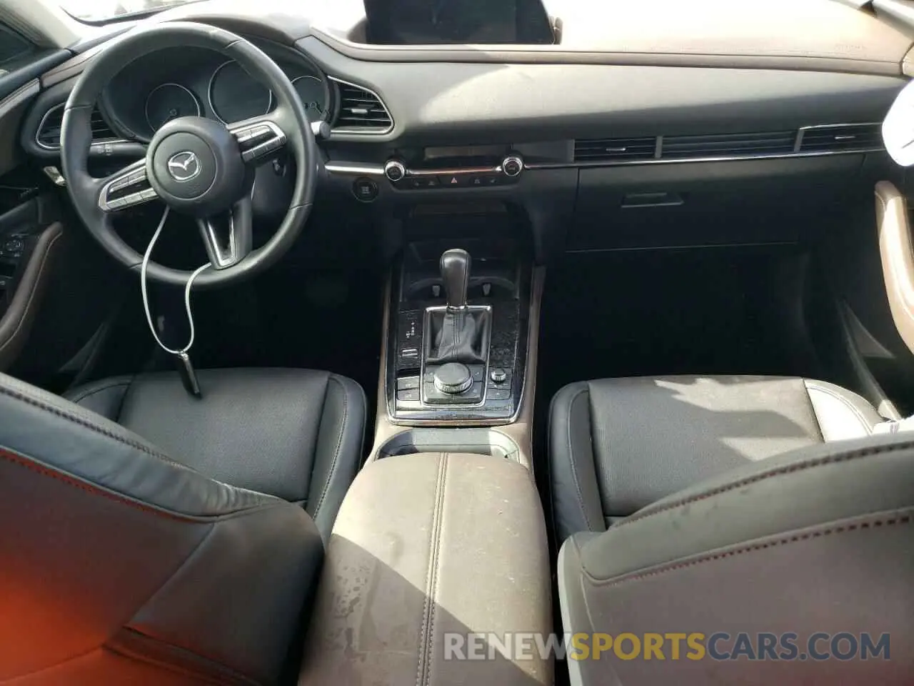 8 fotografías del automóvil dañado 3MVDMBDLXMM305142 MAZDA CX30 2021
