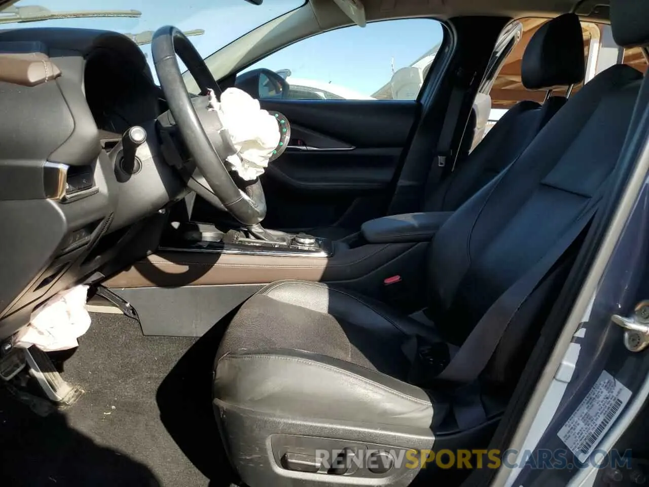 7 fotografías del automóvil dañado 3MVDMBDY3MM262954 MAZDA CX30 2021
