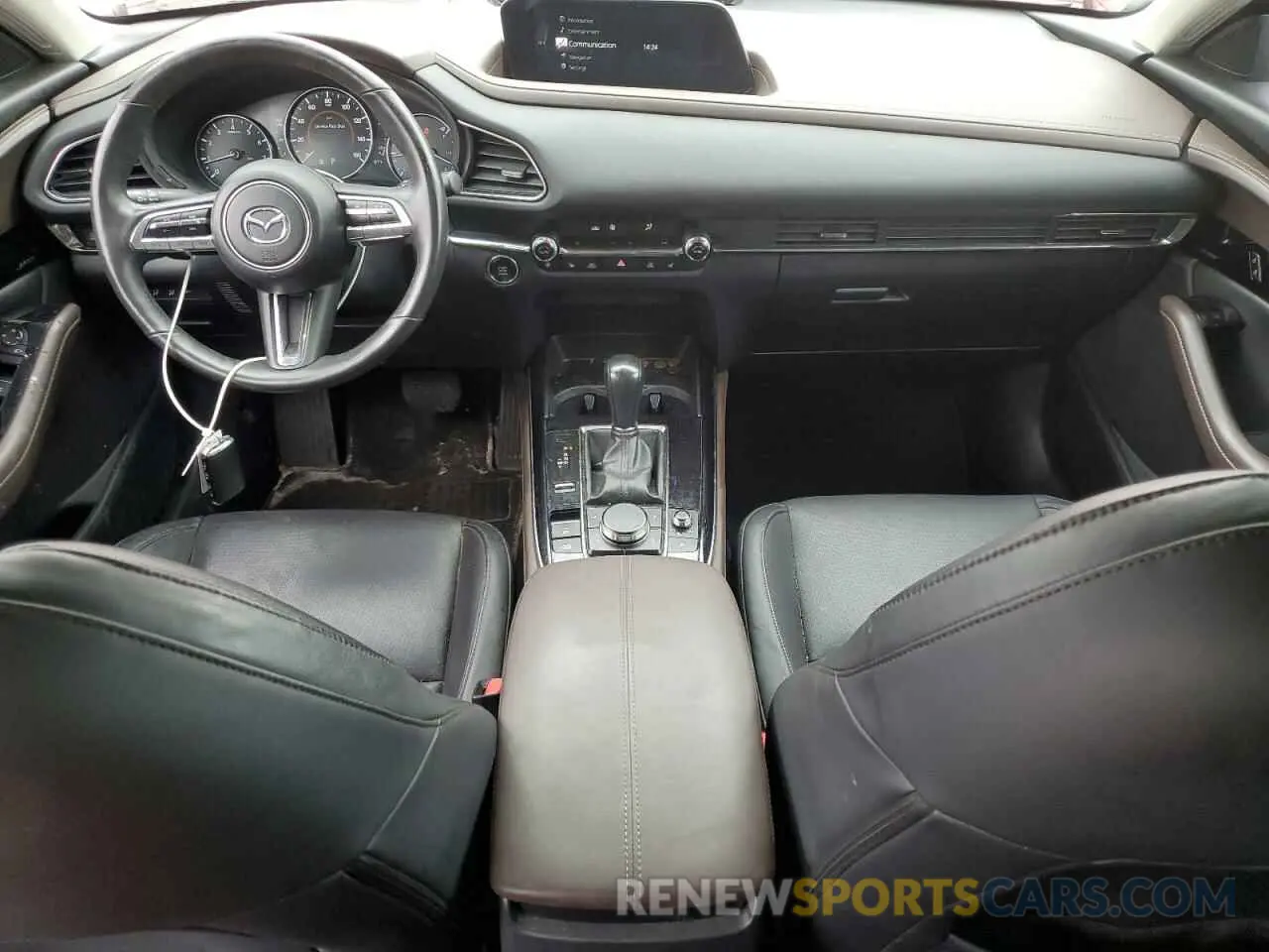 8 fotografías del automóvil dañado 3MVDMBDY8MM307404 MAZDA CX30 2021