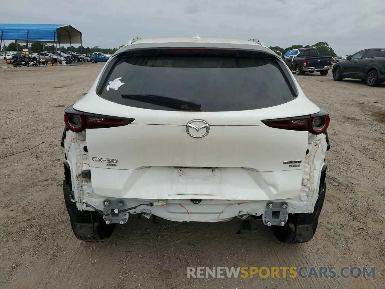 6 fotografías del automóvil dañado 3MVDMBEY0MM249142 MAZDA CX30 2021