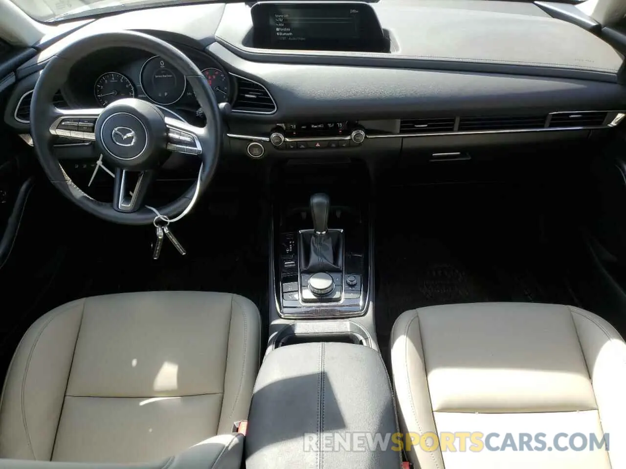 8 fotografías del automóvil dañado 3MVDMBAY8NM438421 MAZDA CX30 2022