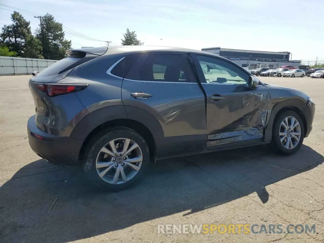 3 fotografías del automóvil dañado 3MVDMBBL3NM456361 MAZDA CX30 2022
