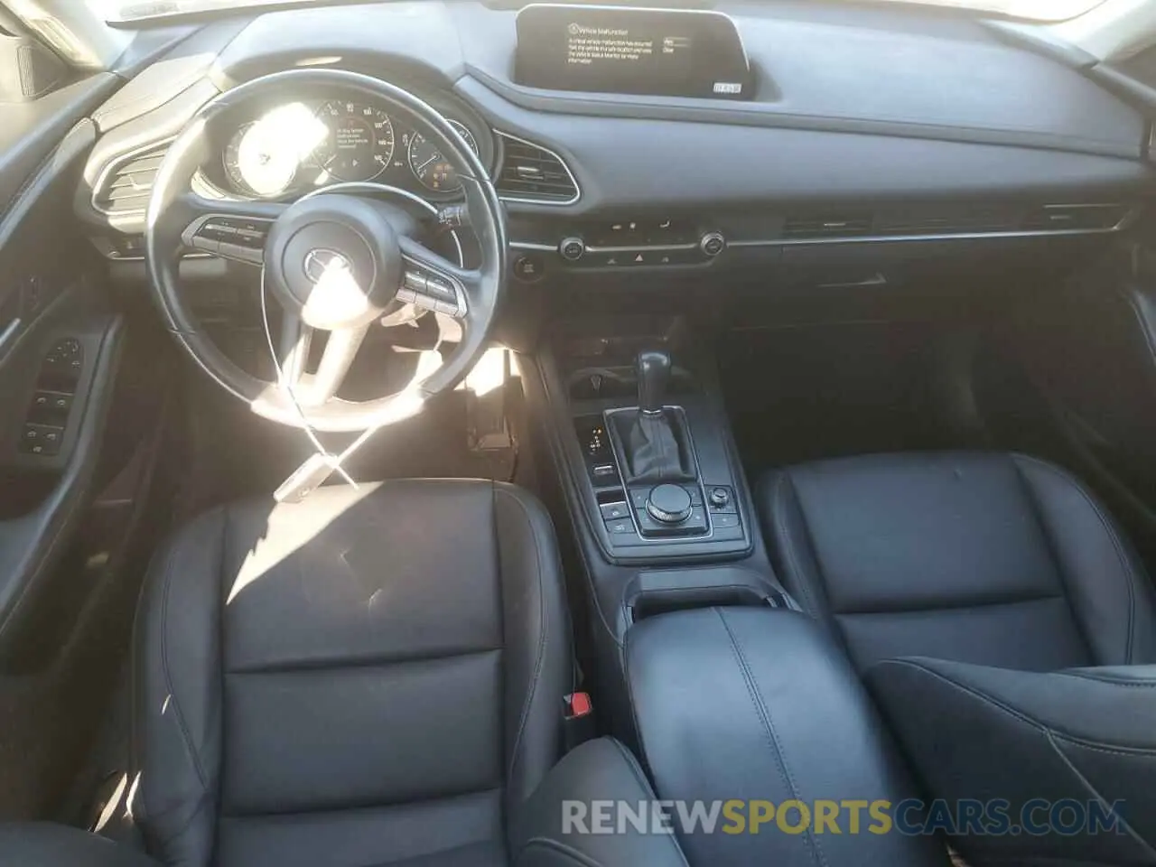 8 fotografías del automóvil dañado 3MVDMBBL7NM400276 MAZDA CX30 2022