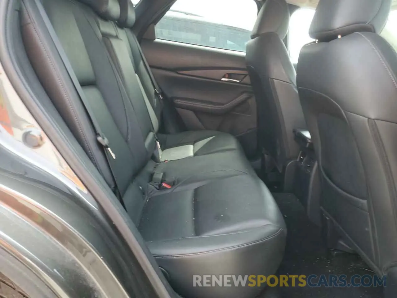11 fotografías del automóvil dañado 3MVDMBCL2NM440795 MAZDA CX30 2022