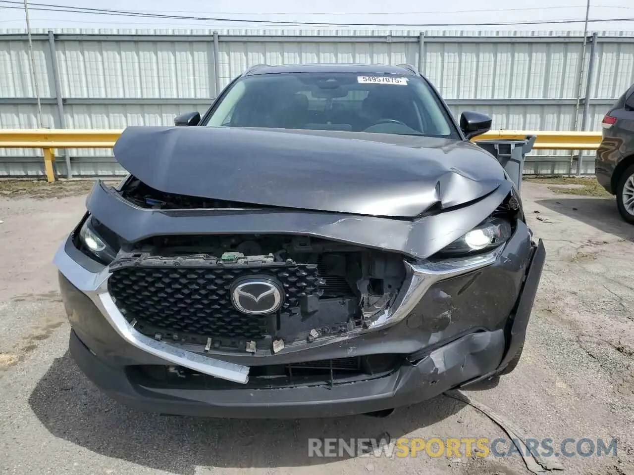 5 fotografías del automóvil dañado 3MVDMBCL2NM440795 MAZDA CX30 2022