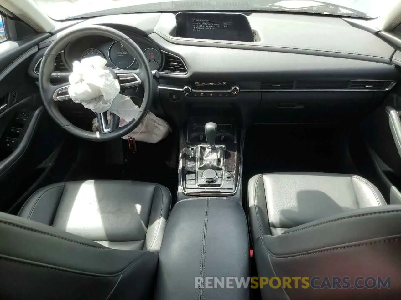8 fotografías del automóvil dañado 3MVDMBCL2NM440795 MAZDA CX30 2022