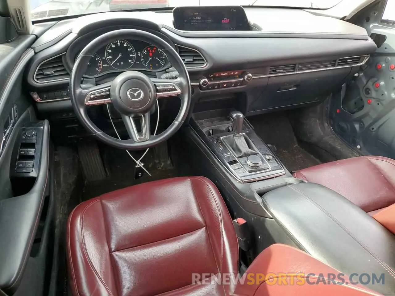 8 fotografías del automóvil dañado 3MVDMBCL7NM400941 MAZDA CX30 2022