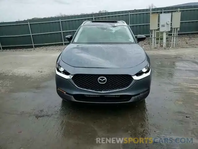 14 fotografías del automóvil dañado 3MVDMBCL9NM423198 MAZDA CX30 2022
