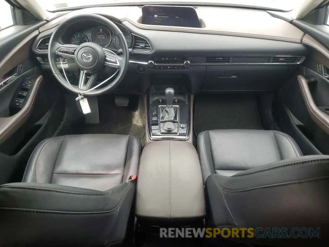 8 fotografías del automóvil dañado 3MVDMBDL8NM448897 MAZDA CX30 2022