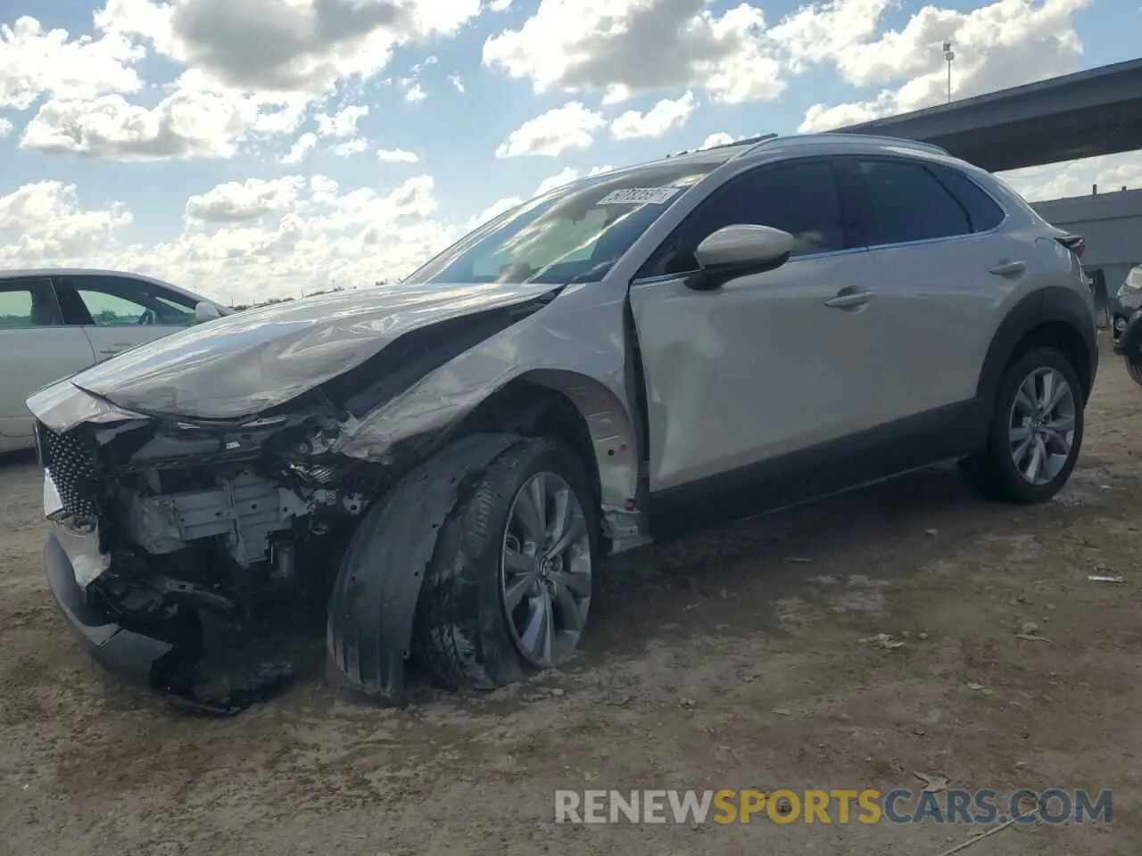 1 fotografías del automóvil dañado 3MVDMBDL9NM433759 MAZDA CX30 2022