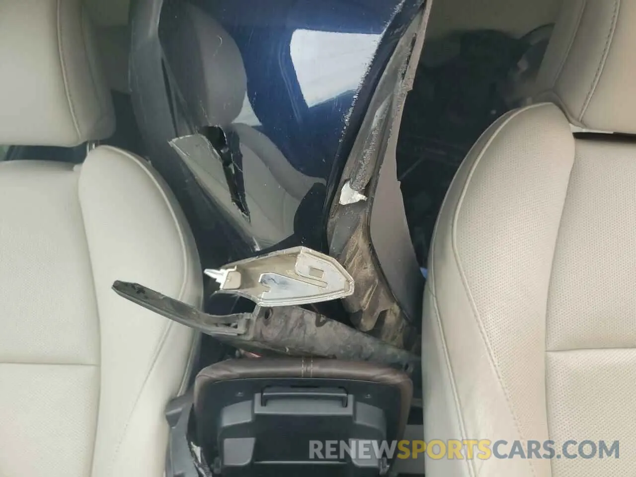 10 fotografías del automóvil dañado 3MVDMBDLXNM416419 MAZDA CX30 2022